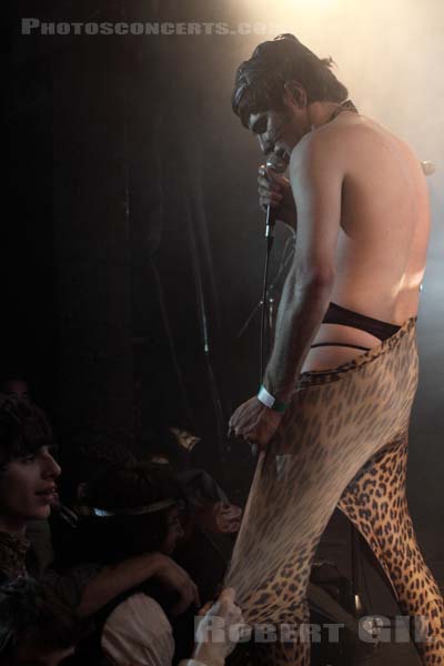 HUNX AND HIS PUNX - 2010-05-05 - PARIS - Point Ephemere - 